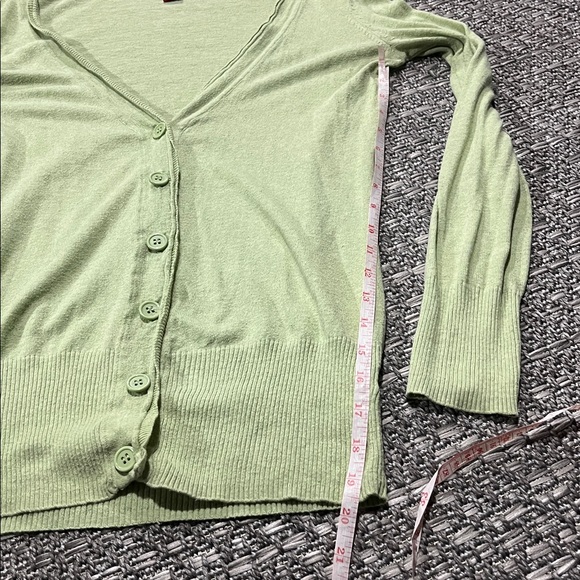 AS IS B.U.M. Equipment | Light Green Cardigan - Picture 10 of 10